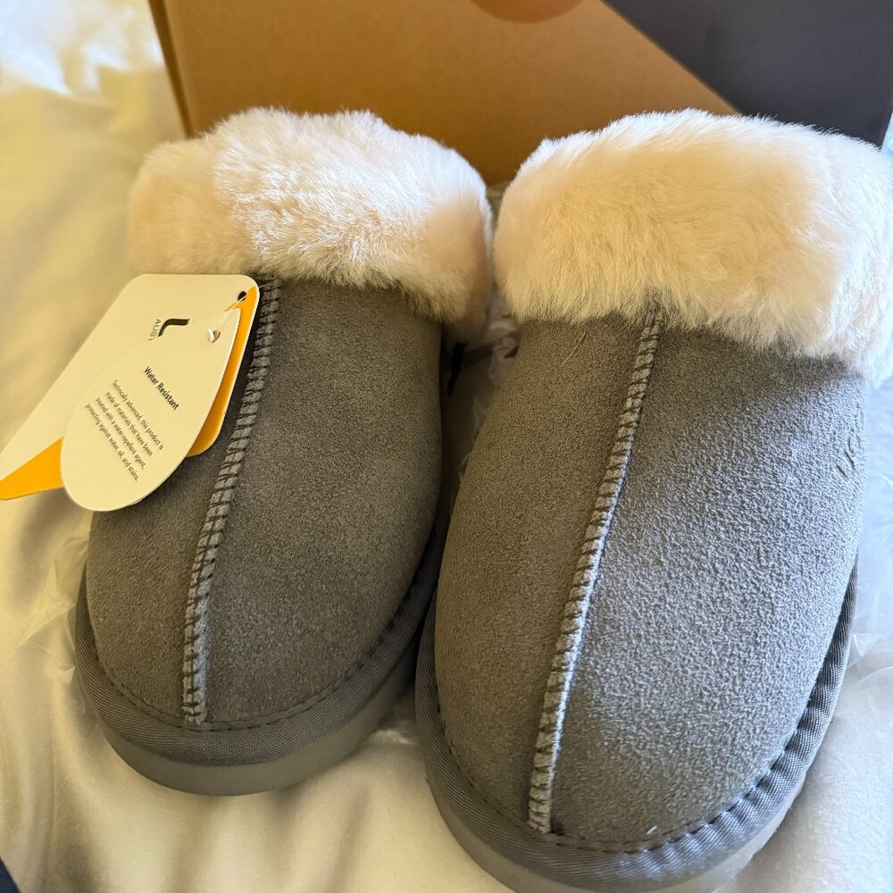 UGG AUSTRALIAN SHEPHERD Muffin Slipper NWT